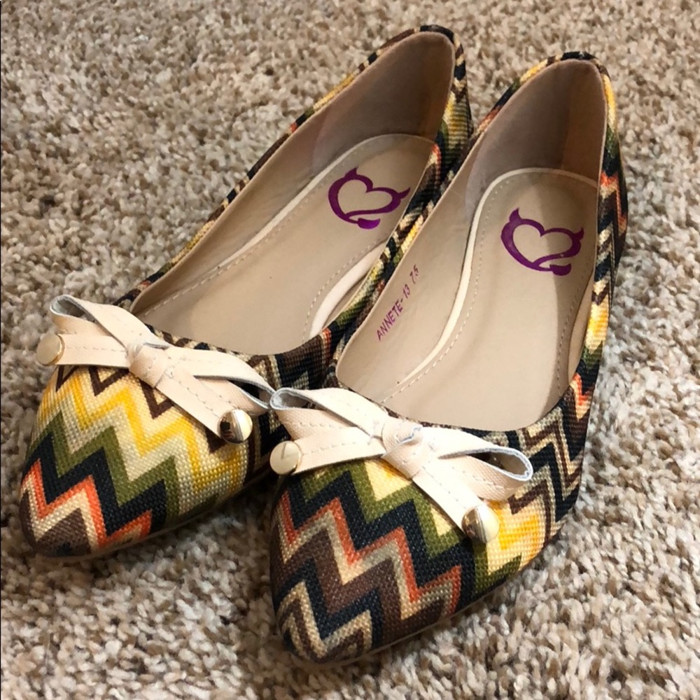 Betsey Paige Zigzag Flats